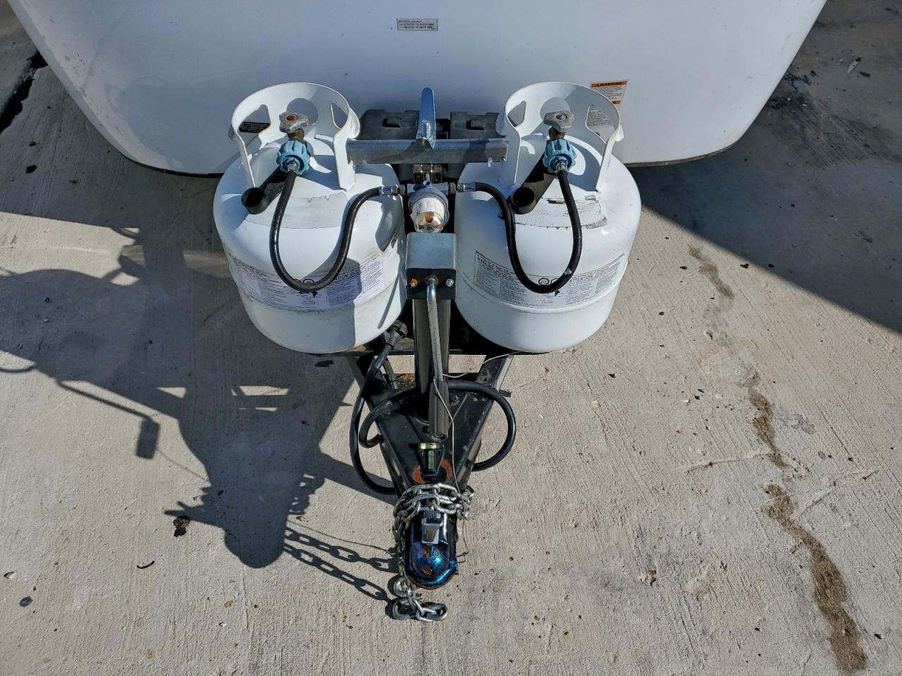 Lot #3298072170 2022 SPIL 13 FRONT BATH TRAILER