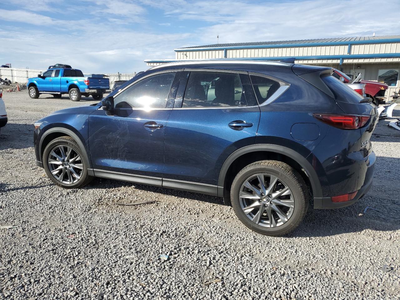 MAZDA CX-5 SIGNATURE
