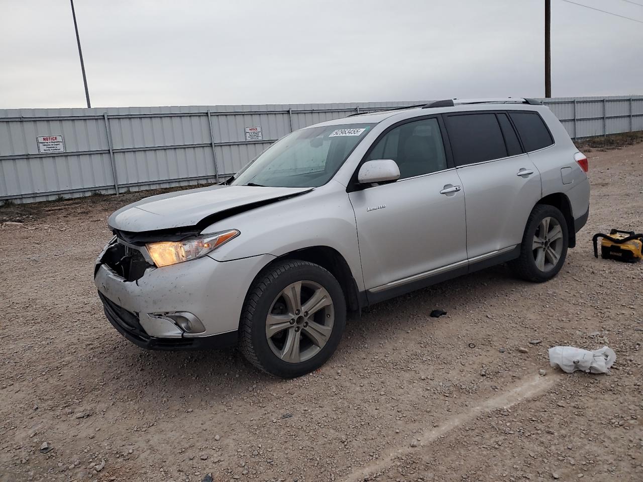 TOYOTA HIGHLANDER LIMITED