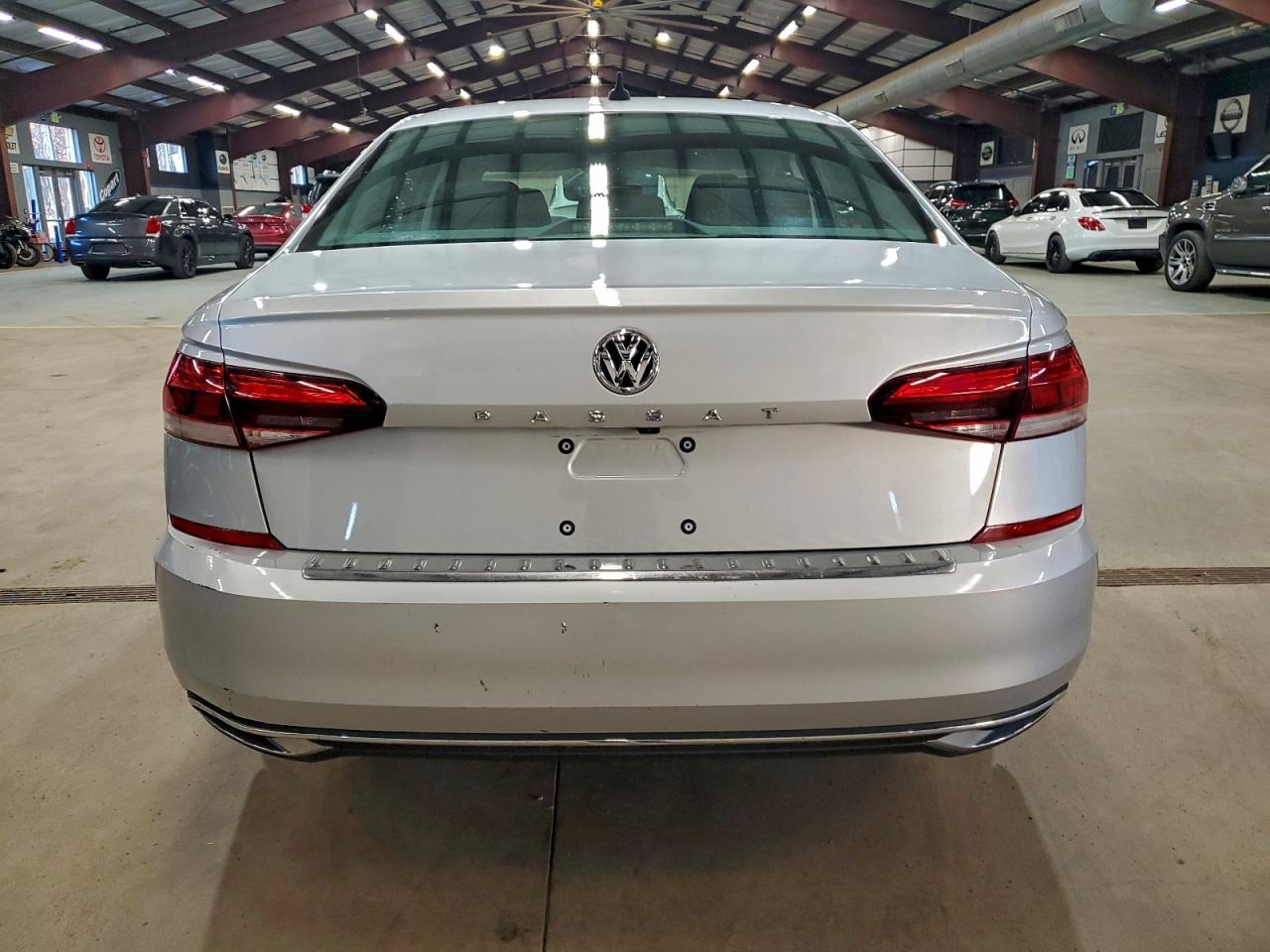 VOLKSWAGEN PASSAT SE