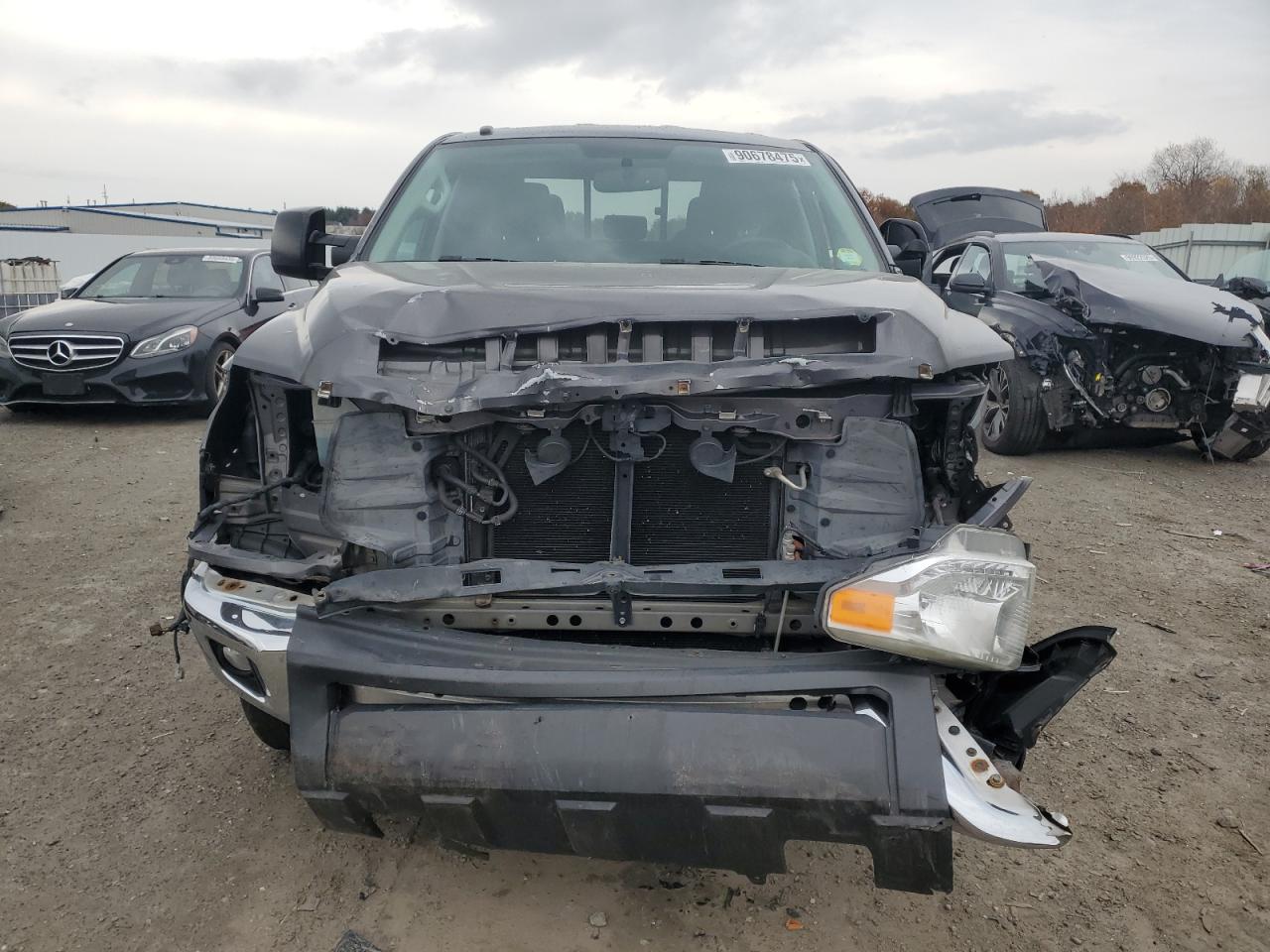 TOYOTA TUNDRA DOUBLE CAB SR