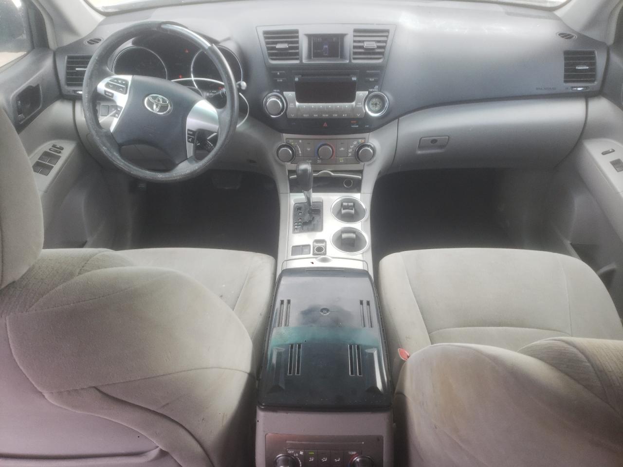 TOYOTA HIGHLANDER BASE