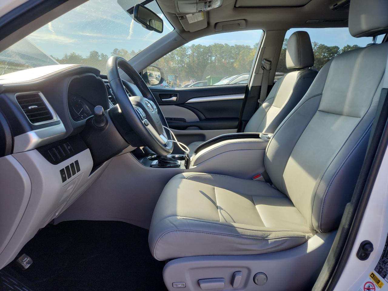 TOYOTA HIGHLANDER XLE