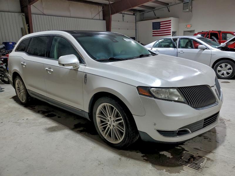 2013 LINCOLN MKT #3297942778