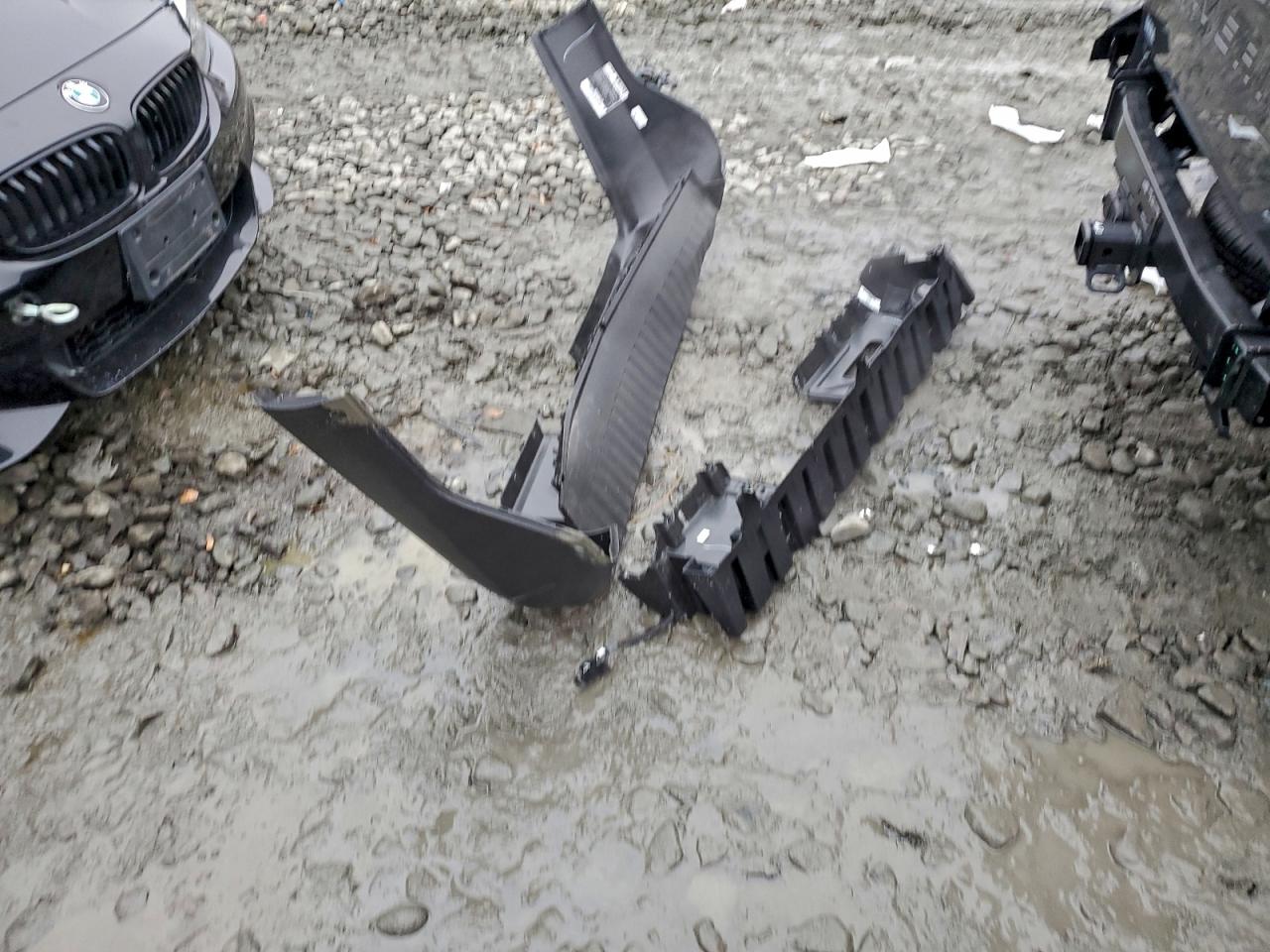 FORD MAVERICK LARIAT