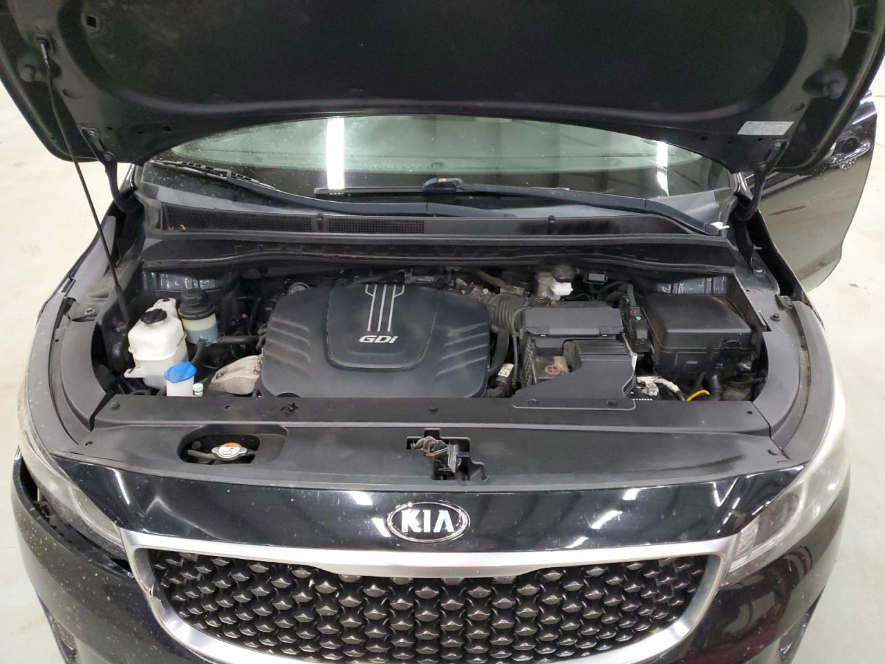 KIA SEDONA L