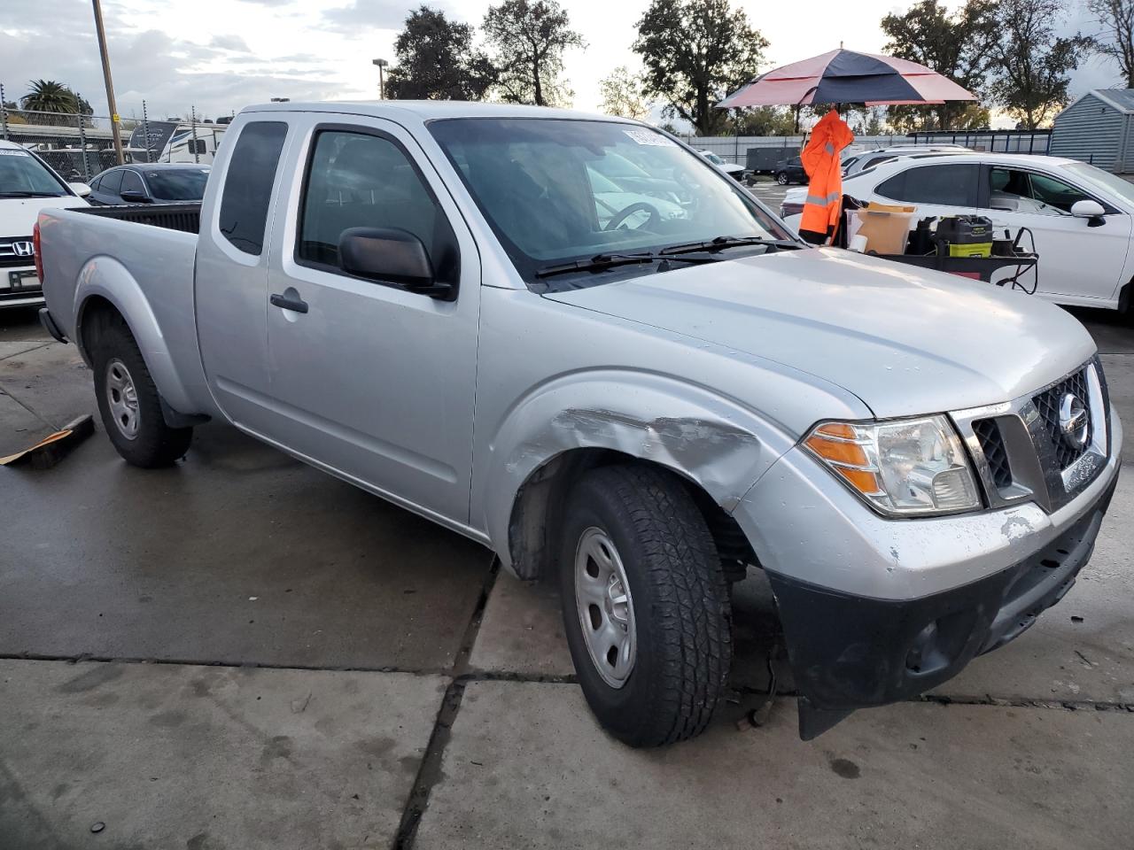 NISSAN FRONTIER S