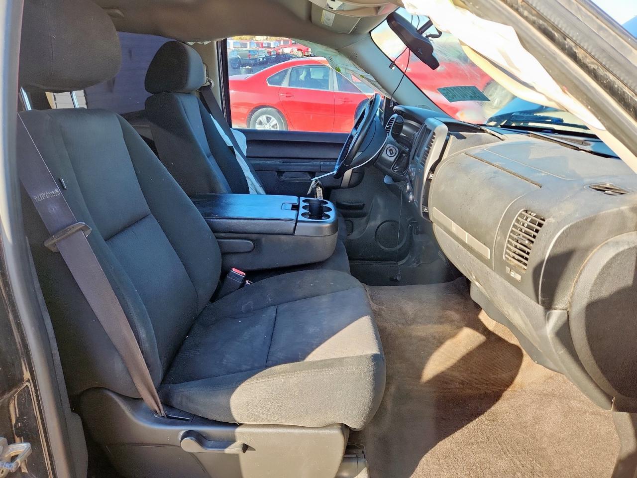 CHEVROLET SILVERADO C1500 LT