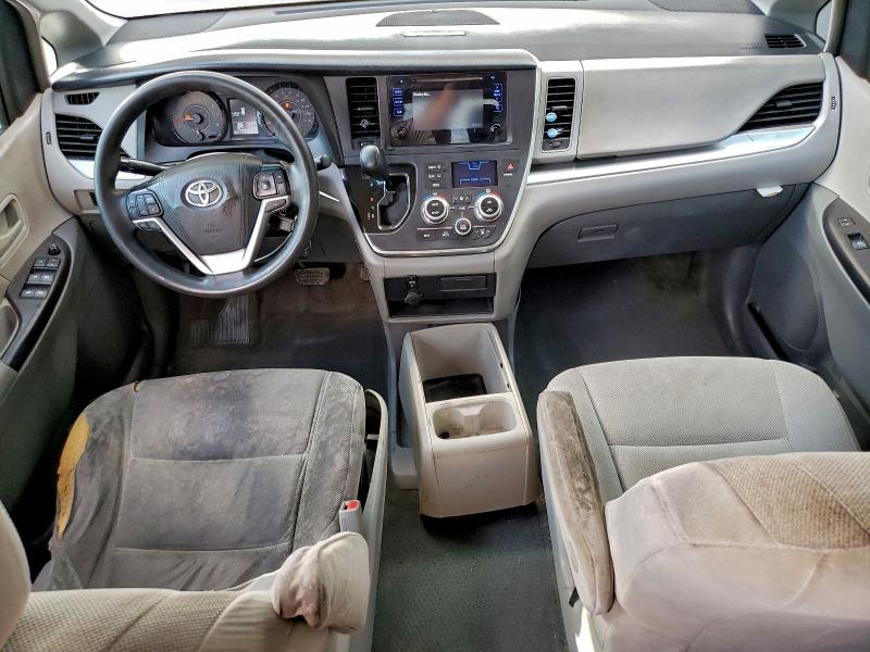 2017 TOYOTA SIENNA #3301638624