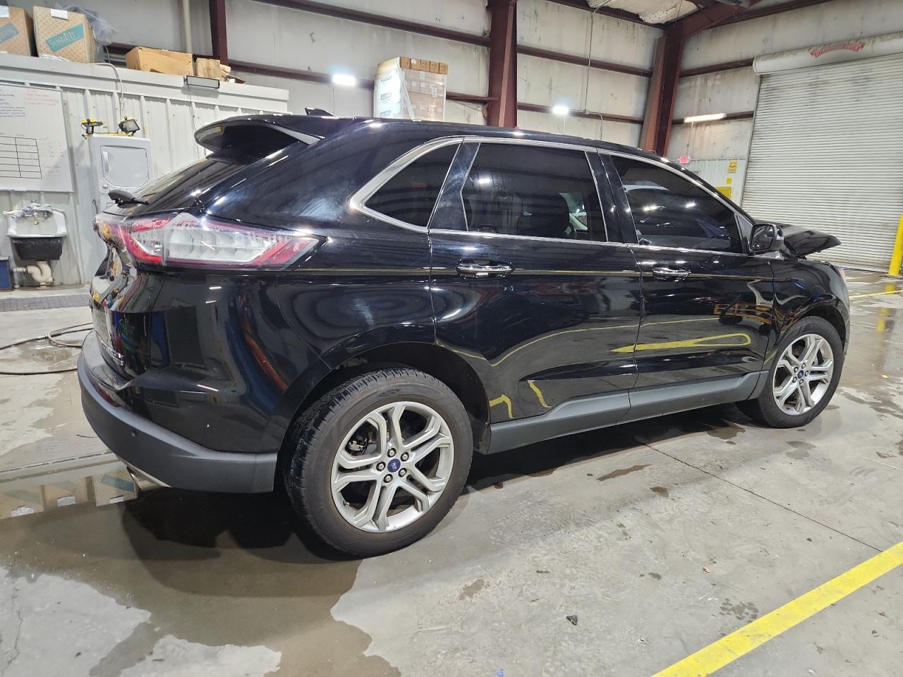 FORD EDGE TITANIUM