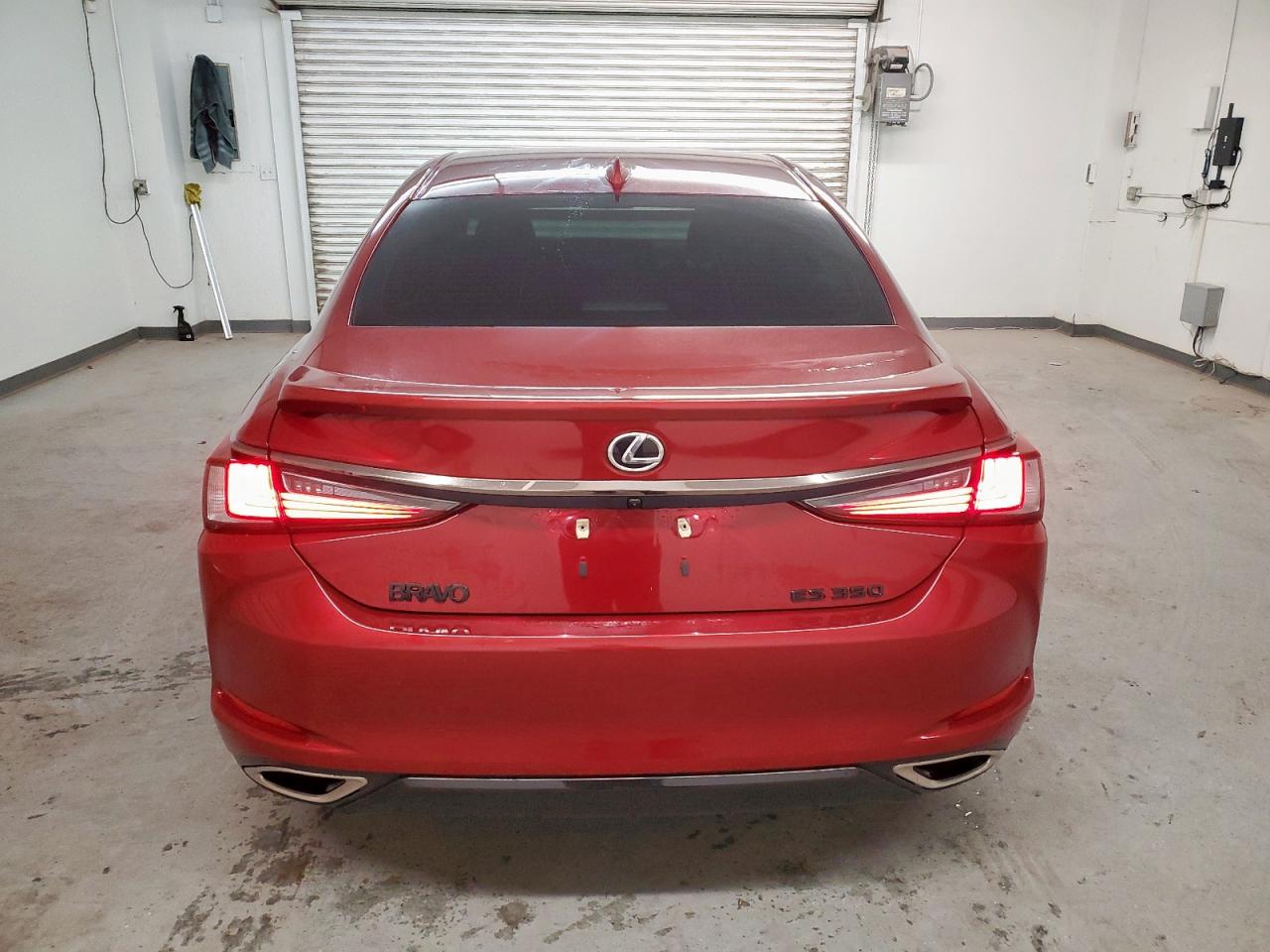 LEXUS ES 350 F SPORT HANDLING