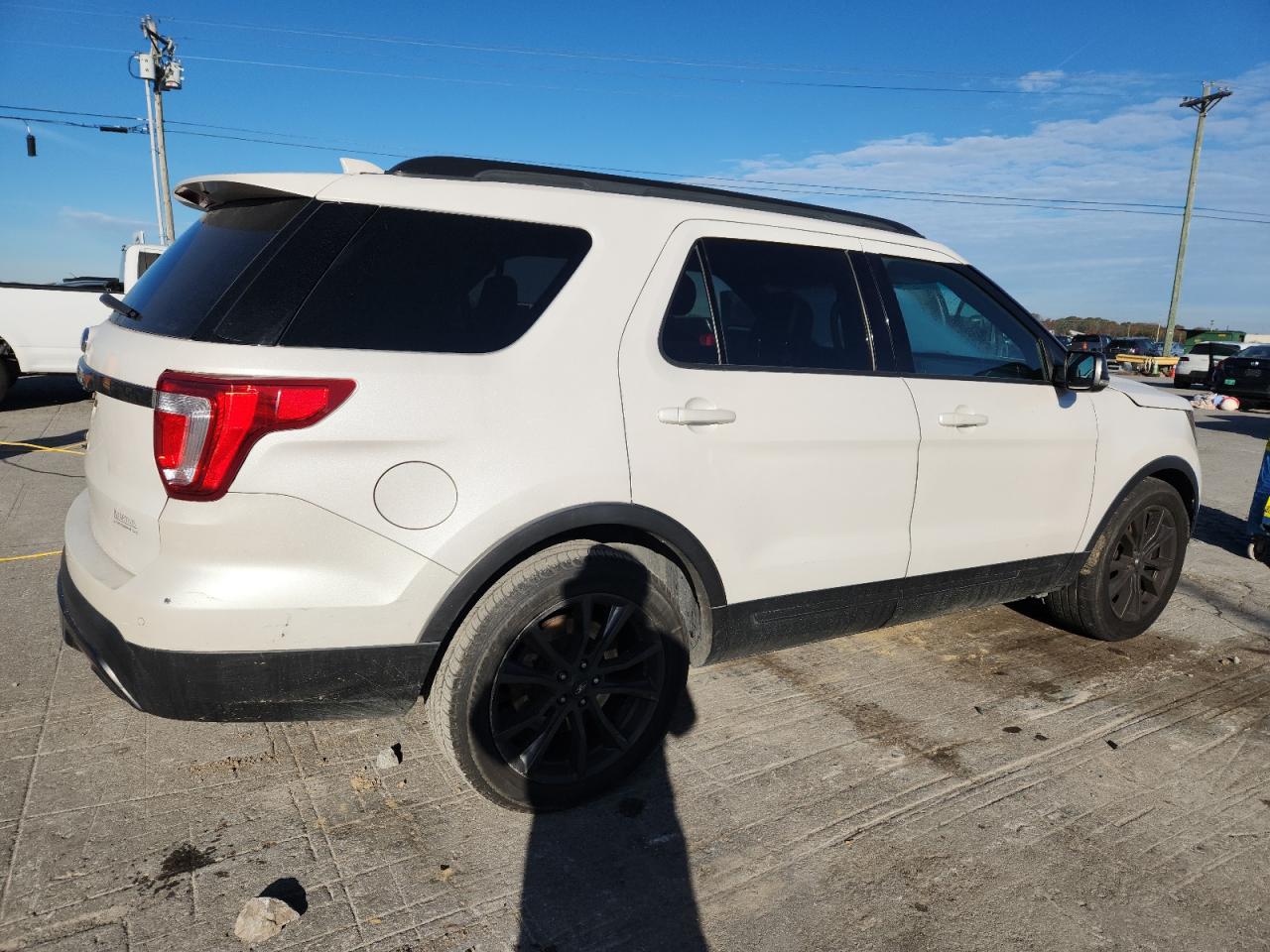 FORD EXPLORER XLT