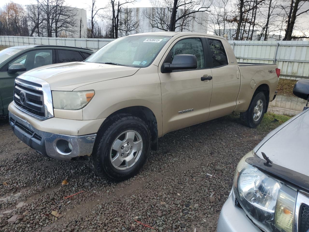 TOYOTA TUNDRA DOUBLE CAB SR5