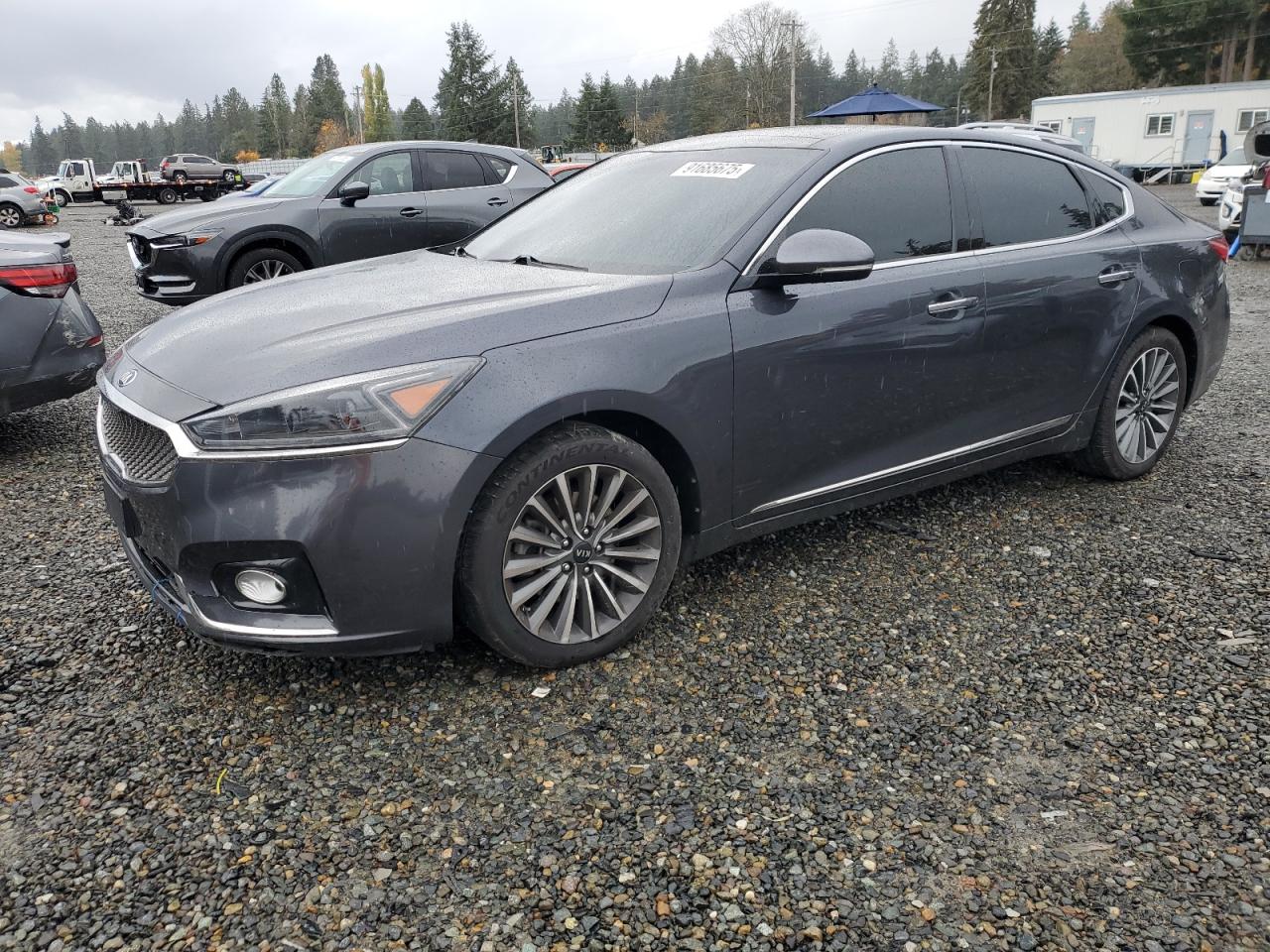KIA CADENZA PREMIUM