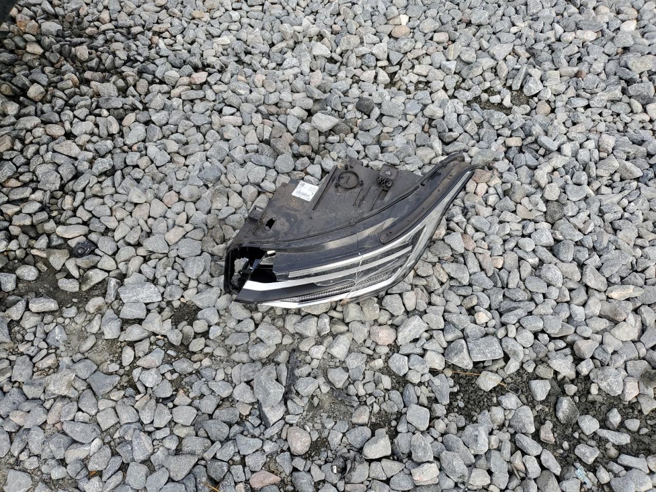 VOLKSWAGEN TIGUAN SE R-LINE BLACK