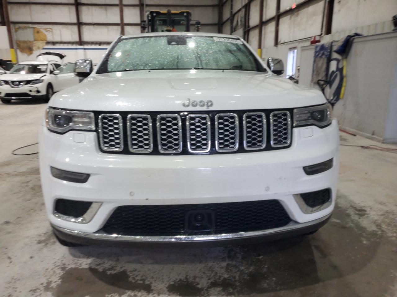 JEEP GRAND CHEROKEE SUMMIT