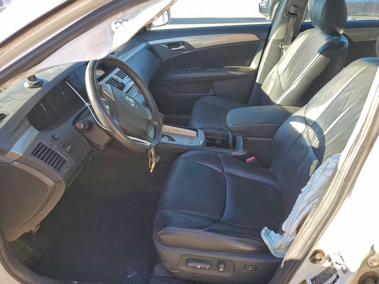 Lot #3301744335 2006 TOYOTA AVALON XL