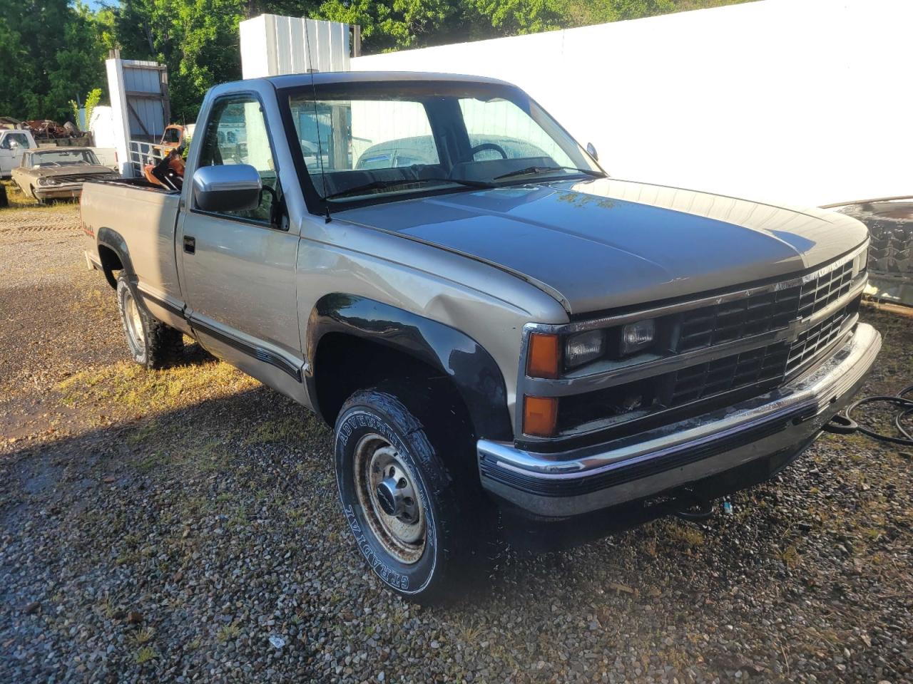 Lot #3282529954 1989 CHEVROLET GMT-400 K2