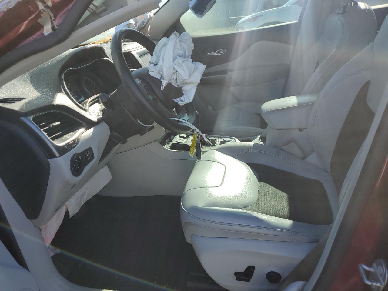 JEEP GRAND CHEROKEE LATITUDE PLUS