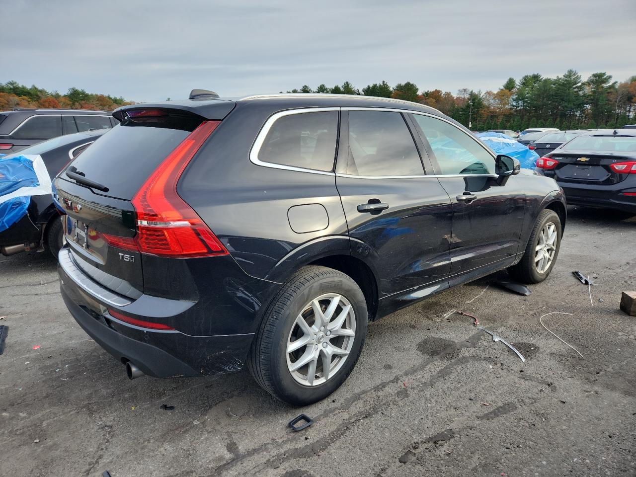 VOLVO XC60 T5 MOMENTUM