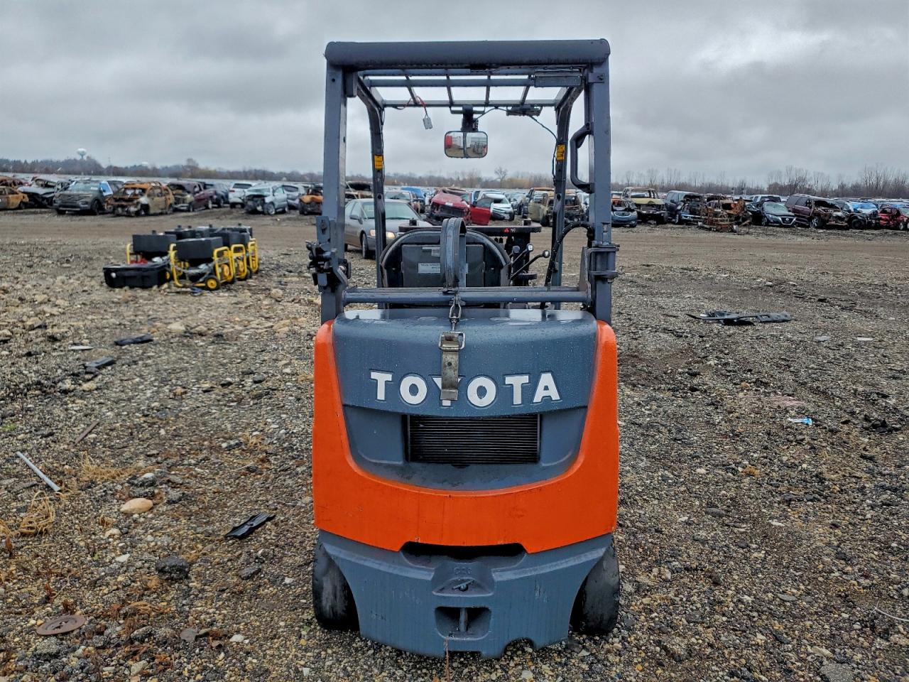 Lot #3308551491 2013 TOYT FORKLIFT