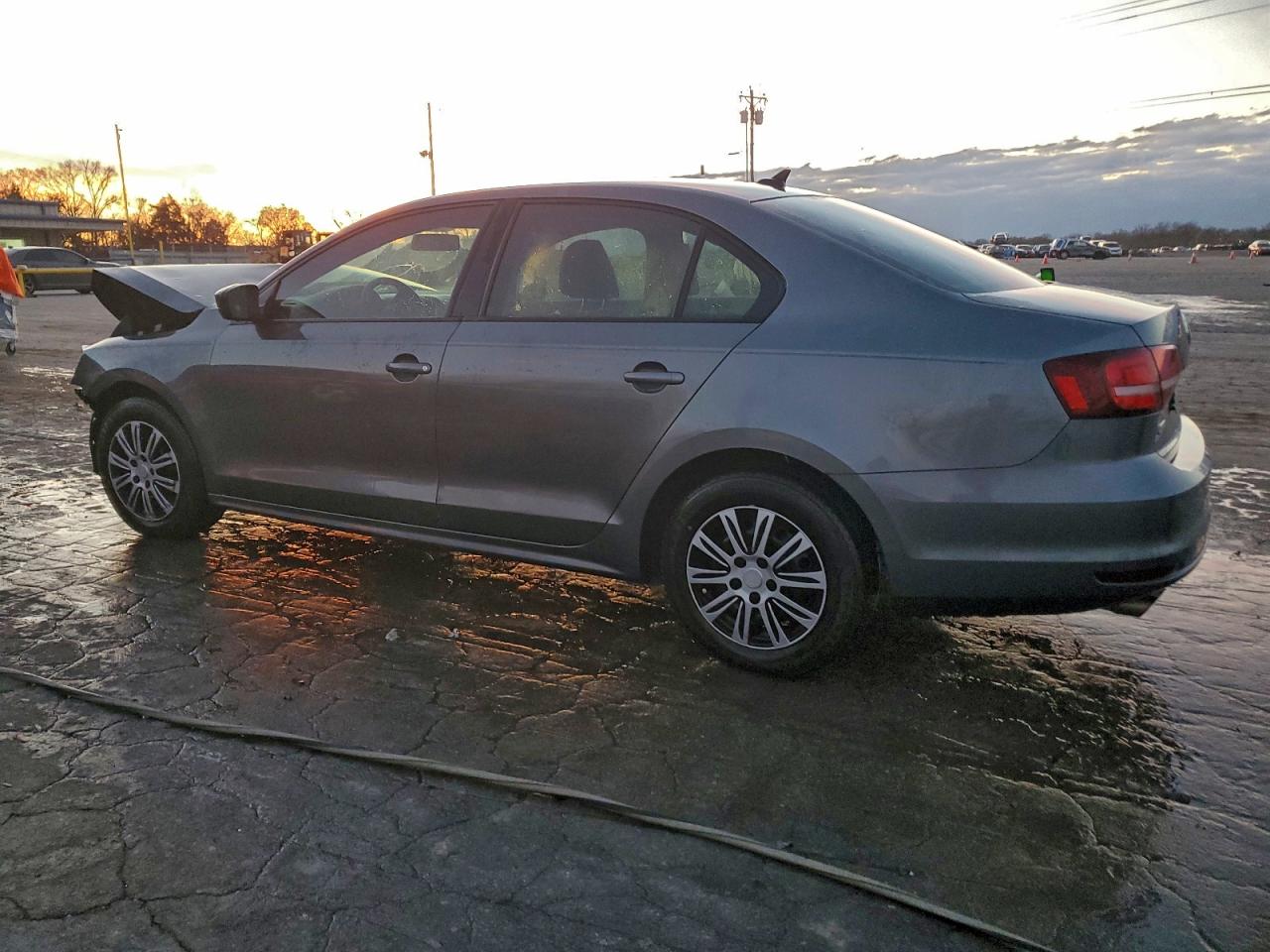 VOLKSWAGEN JETTA S