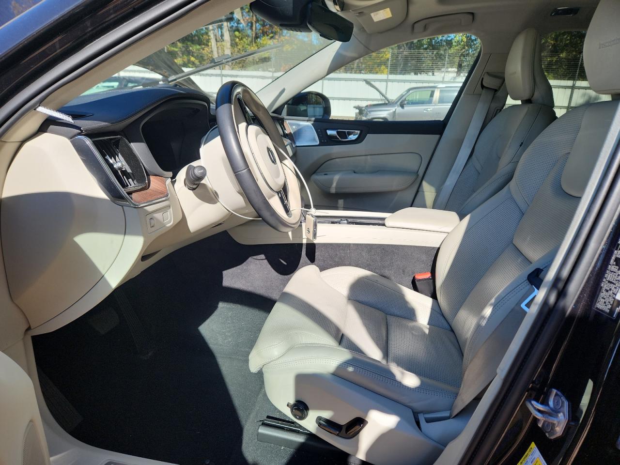 VOLVO XC60 T6 INSCRIPTION