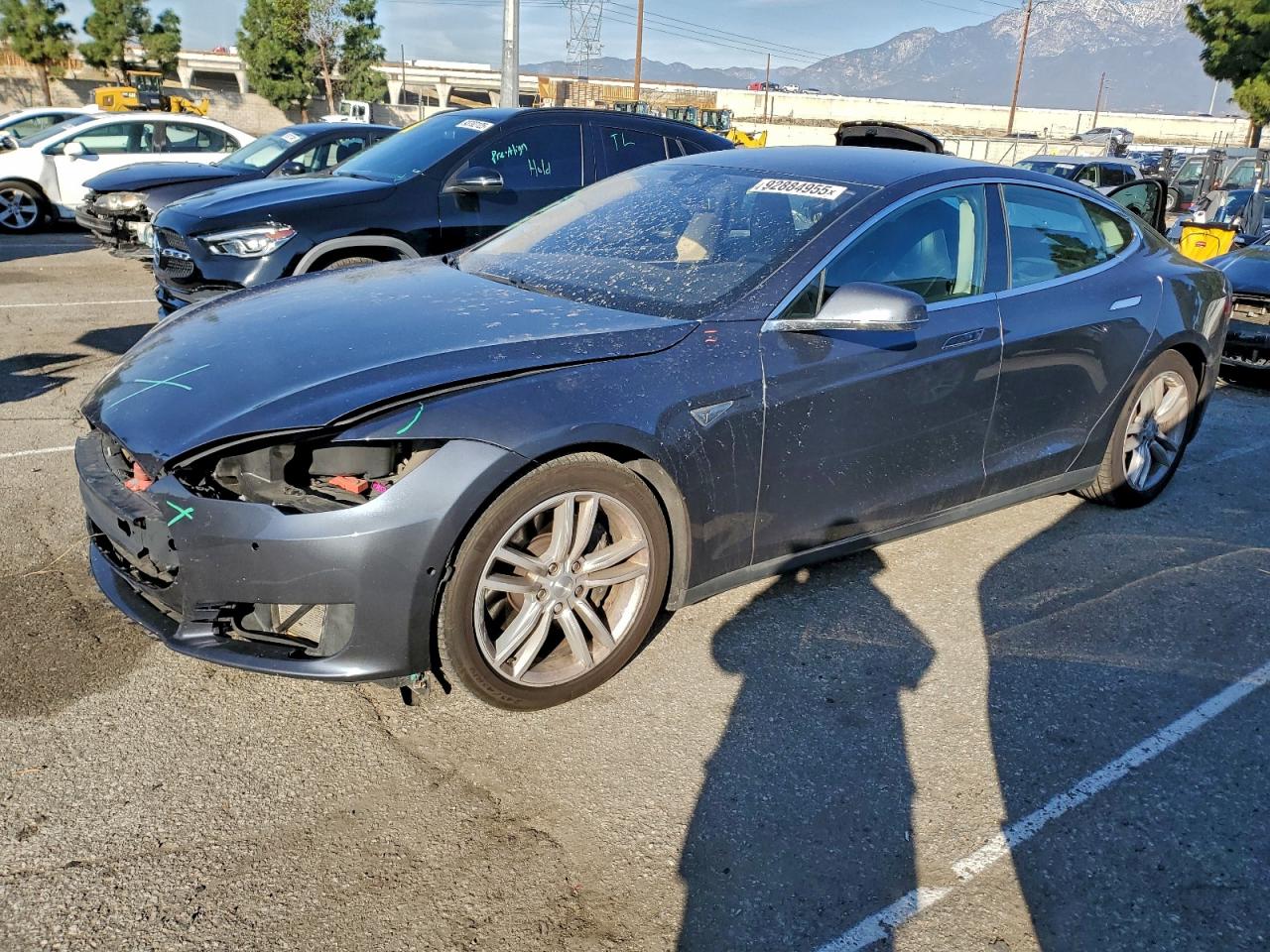 TESLA MODEL S 85D