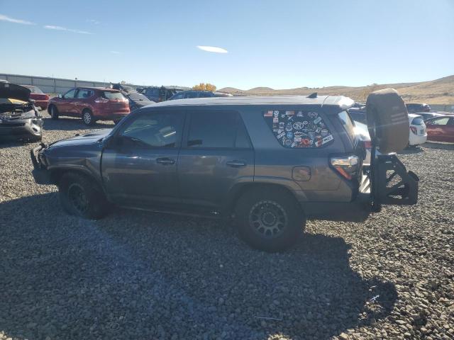 2015 TOYOTA 4RUNNER SR - JTEBU5JR5F5272221