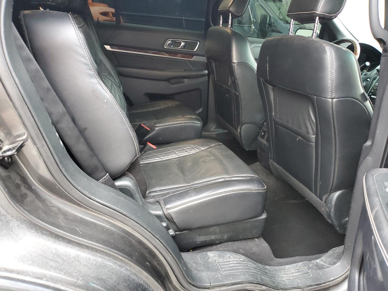 FORD EXPLORER PLATINUM