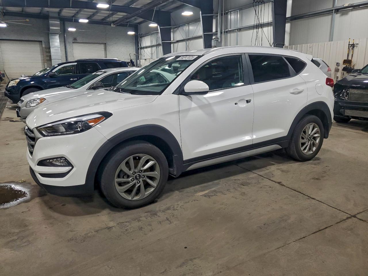Lot #3301790326 2017 HYUNDAI TUCSON LIM