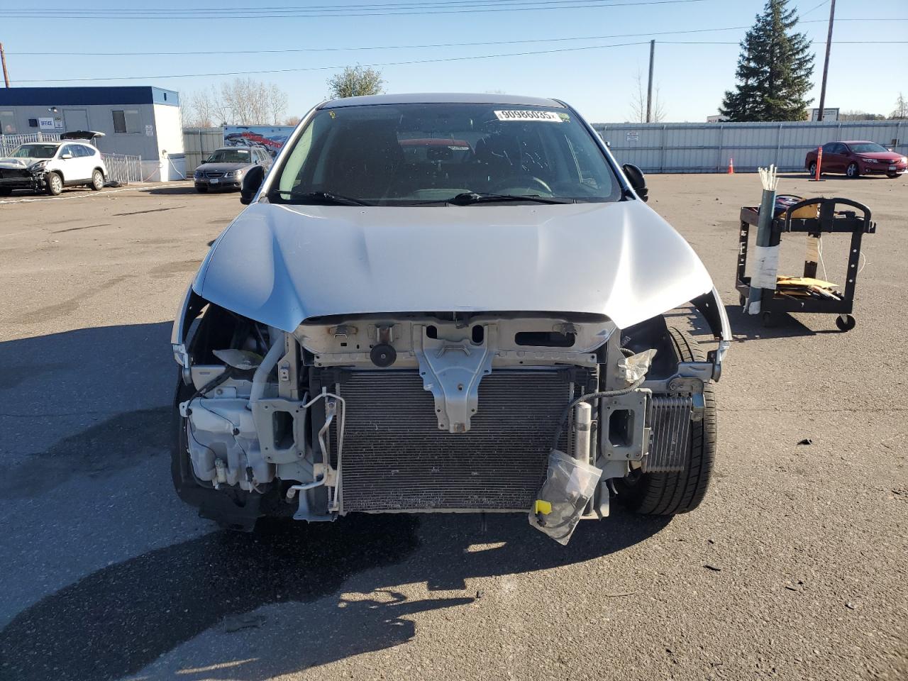 MITSUBISHI OUTLANDER ES