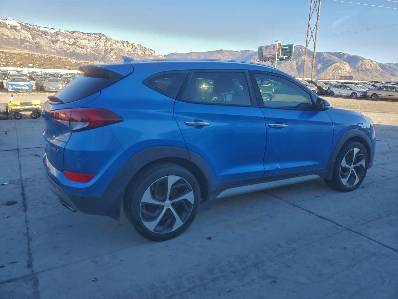 Lot #3298131132 2017 HYUNDAI TUCSON LIM