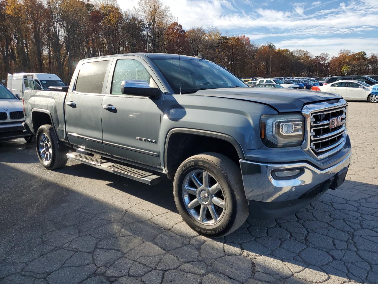 GMC SIERRA C1500 SLT