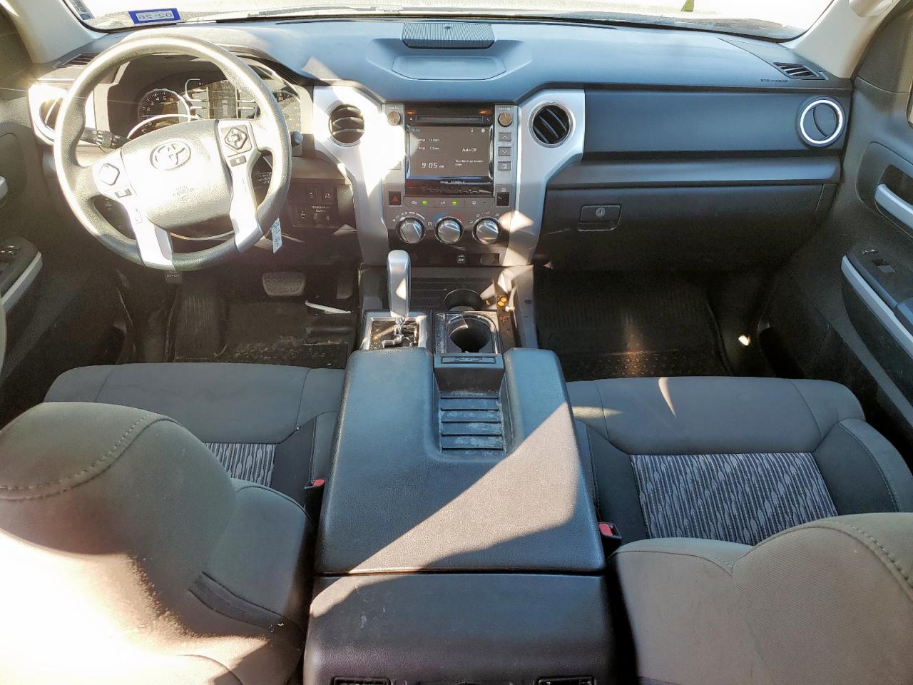 TOYOTA TUNDRA CREWMAX SR5