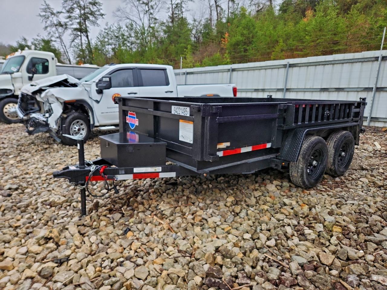 Lot #3301650630 2025 CARRY-ON UNKNOWN