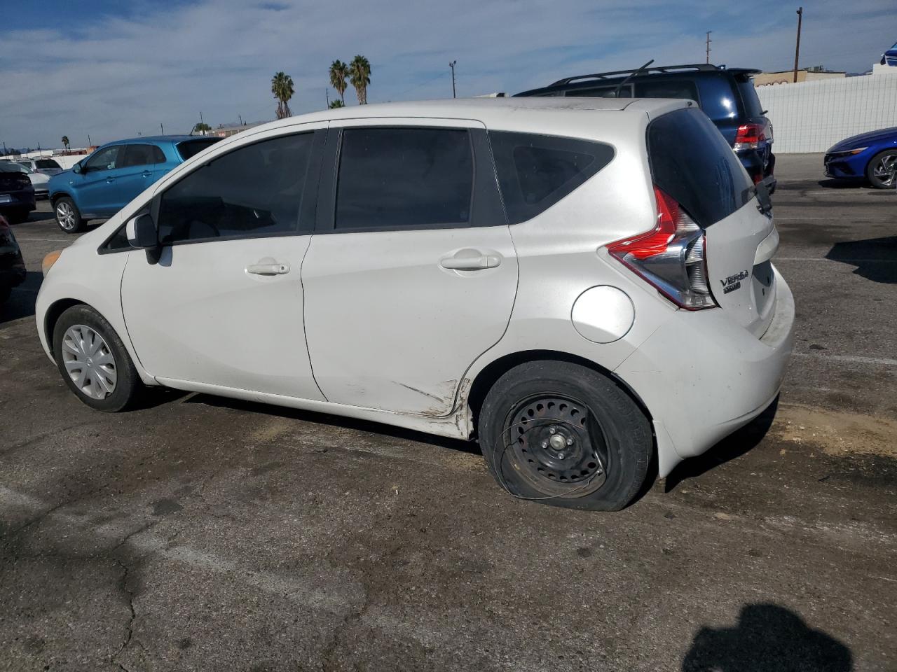 NISSAN VERSA S