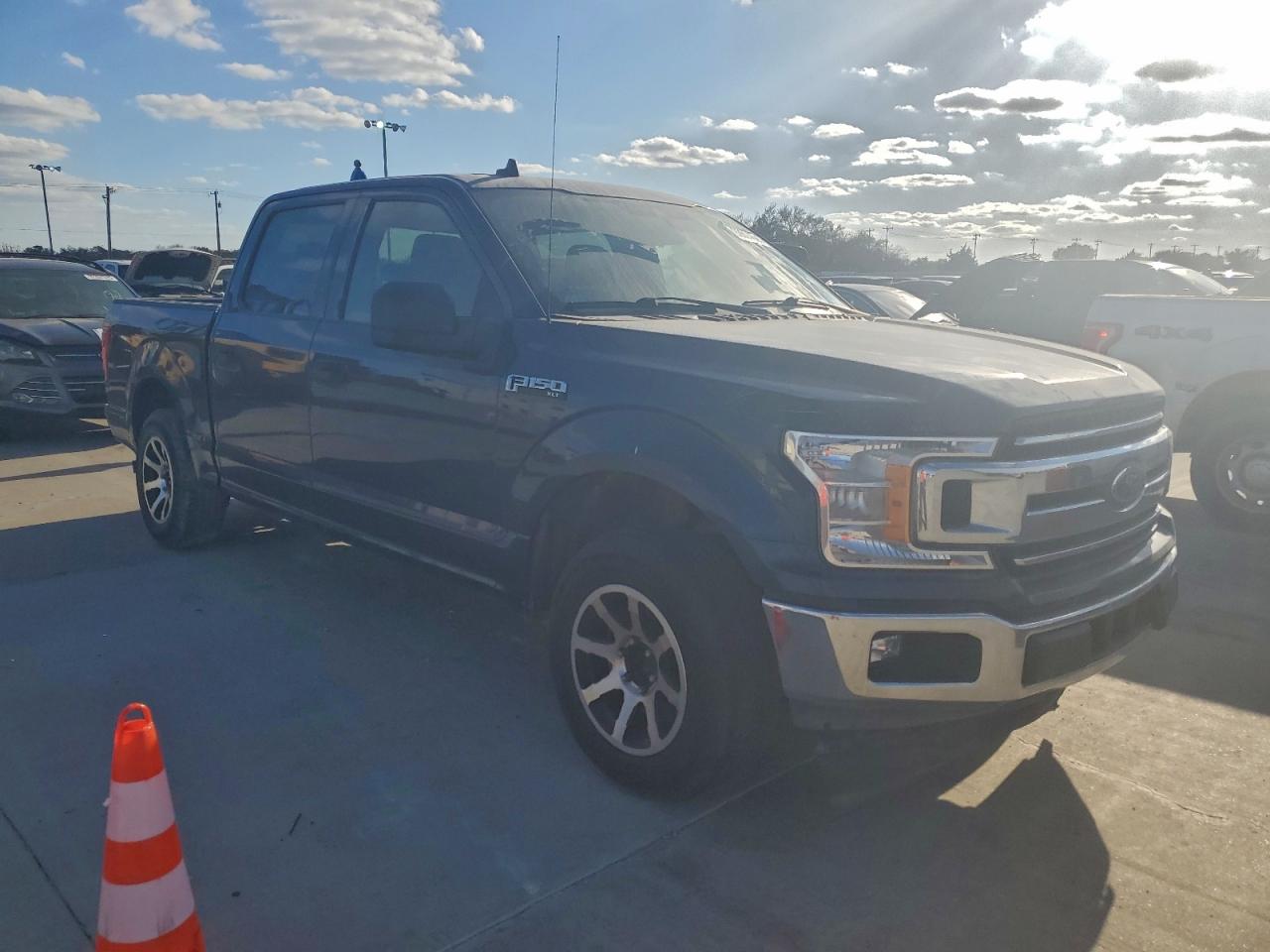 FORD F-150 SUPERCREW