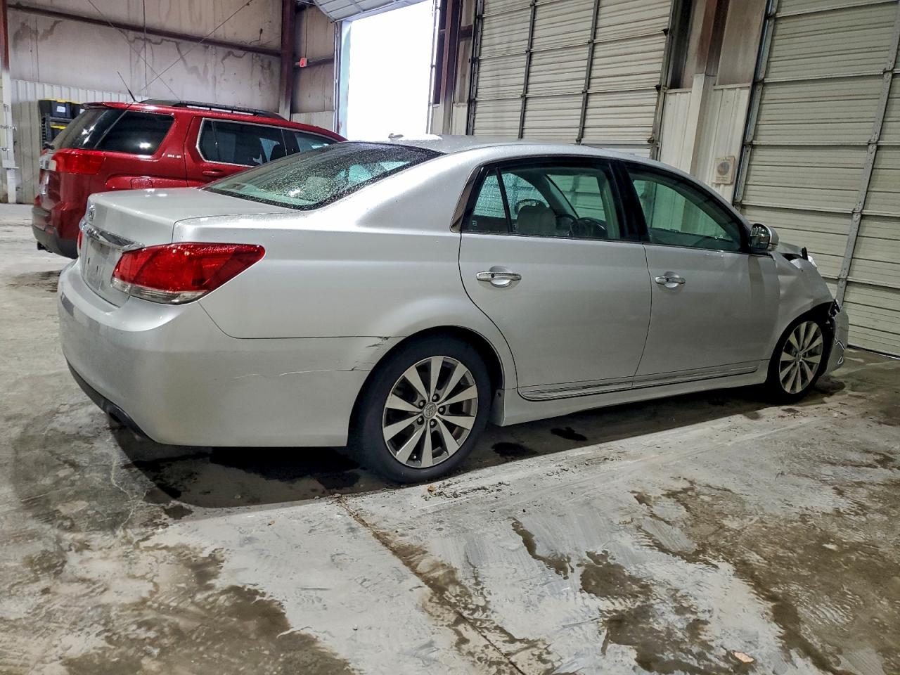 TOYOTA AVALON BASE