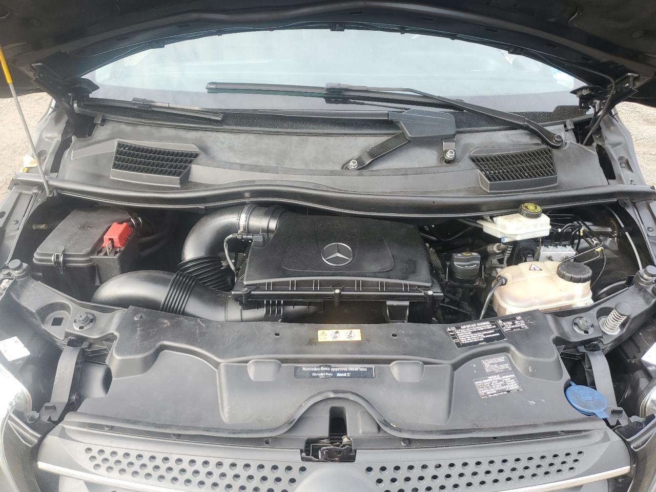 MERCEDES-BENZ METRIS