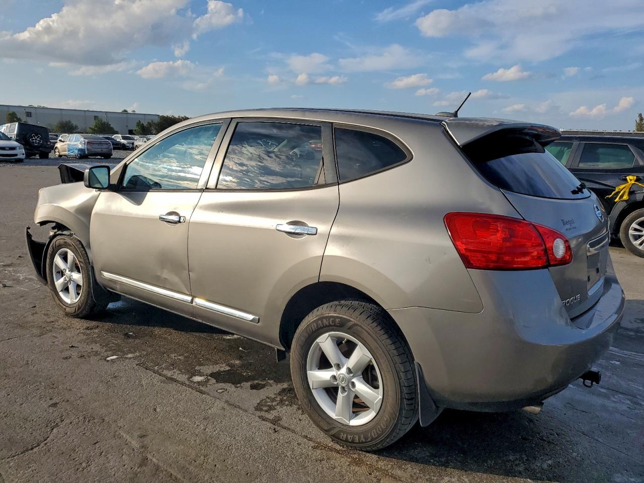 NISSAN ROGUE S