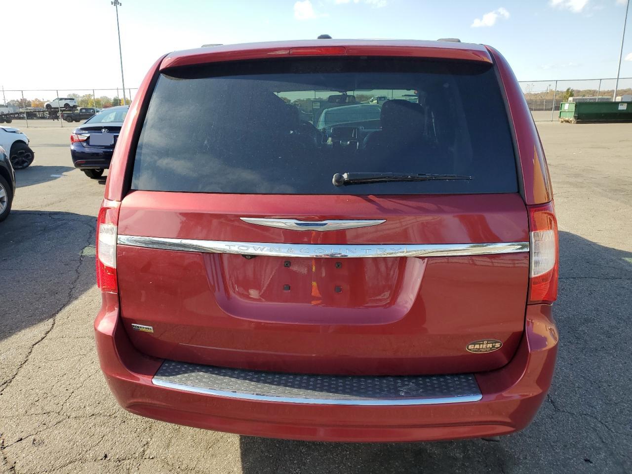 Lot #3302736031 2014 CHRYSLER TOWN & COU