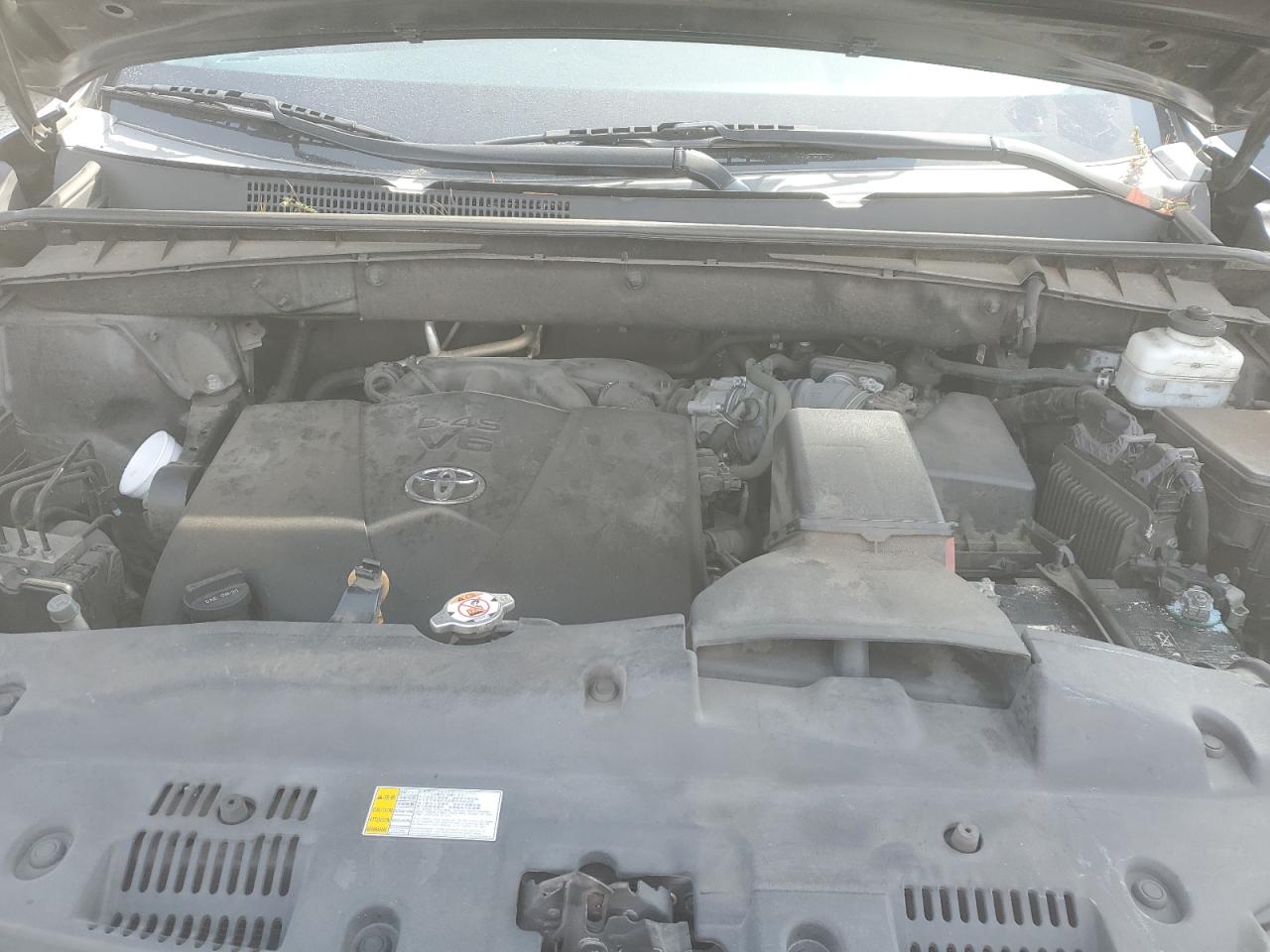 Lot #3302709999 2019 TOYOTA HIGHLANDER