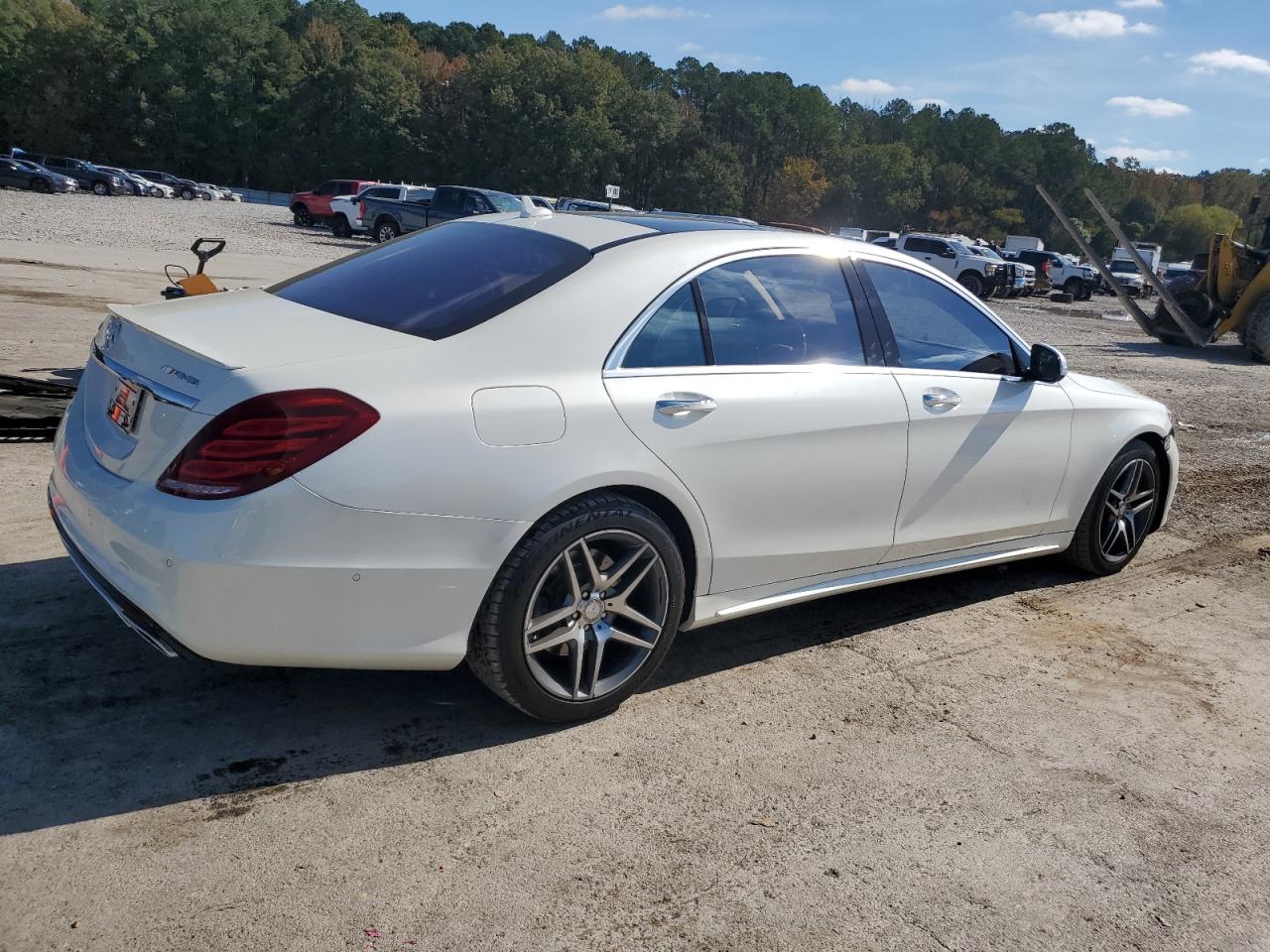 MERCEDES-BENZ S-CLASS 550