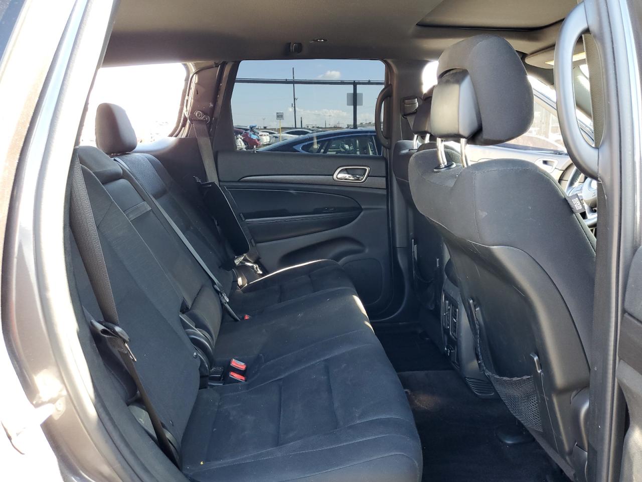 JEEP GRAND CHEROKEE LAREDO