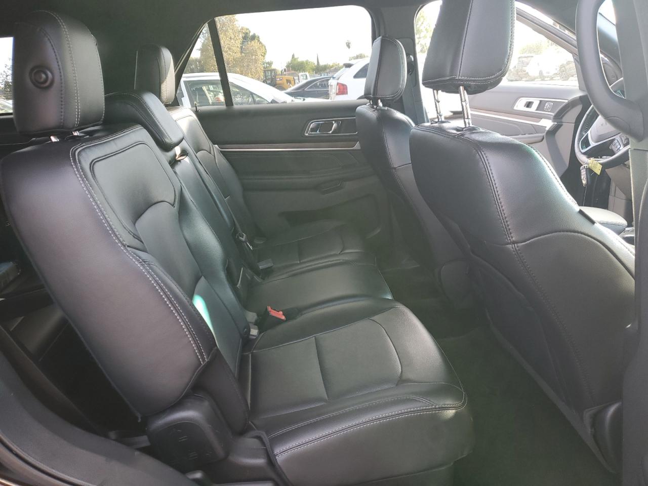 FORD EXPLORER LIMITED