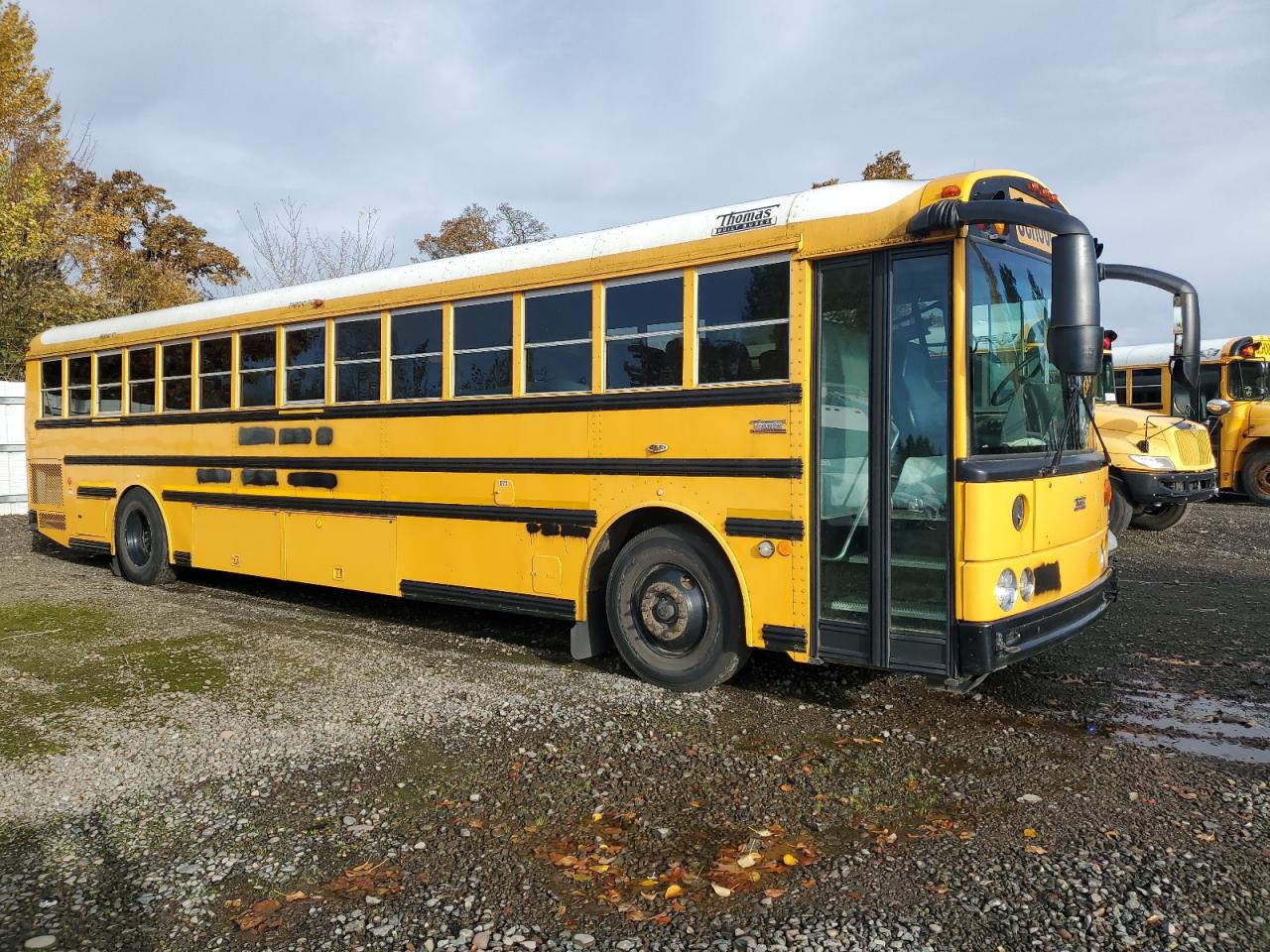 Lot #3282738283 2013 THOMAS SAF-T-LINER HDX