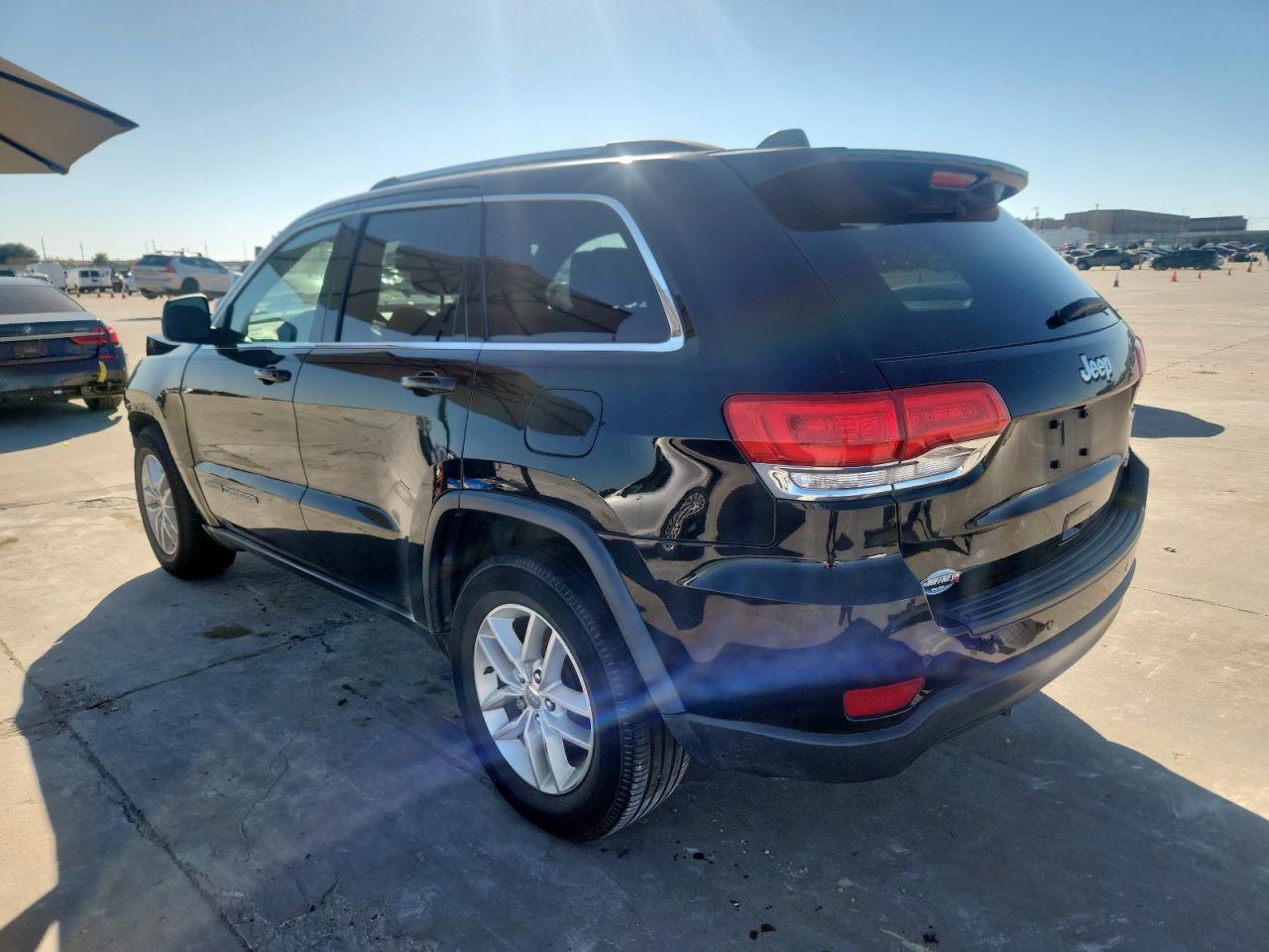 JEEP GRAND CHEROKEE LAREDO