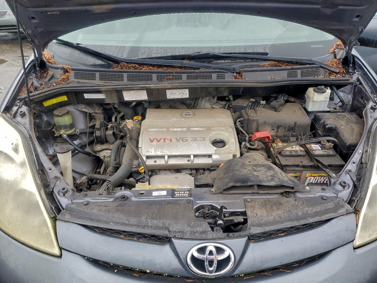 Lot #3298203037 2006 TOYOTA SIENNA XLE