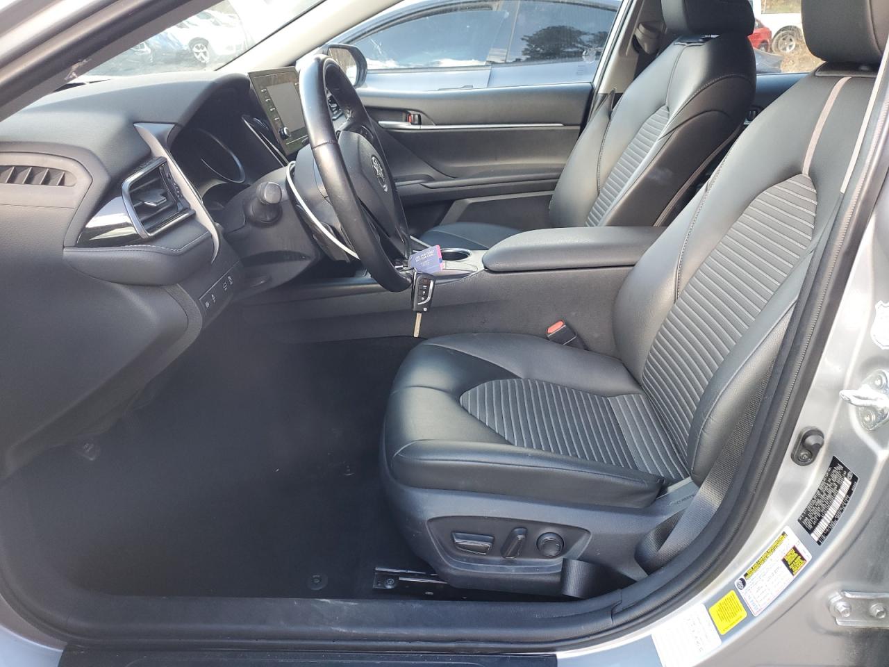 TOYOTA CAMRY SE NIGHT SHADE